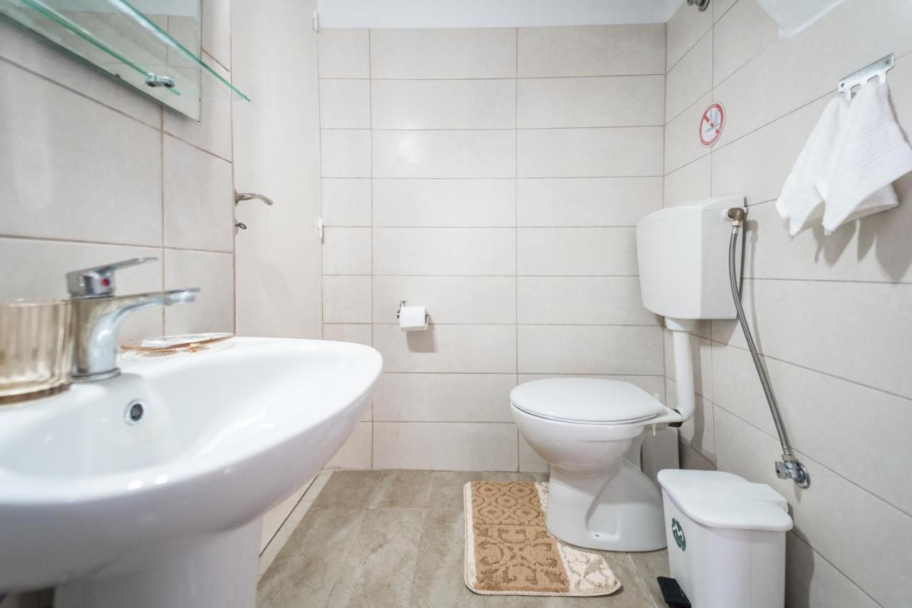 ליקסורי Athenais Apartment מראה חיצוני תמונה